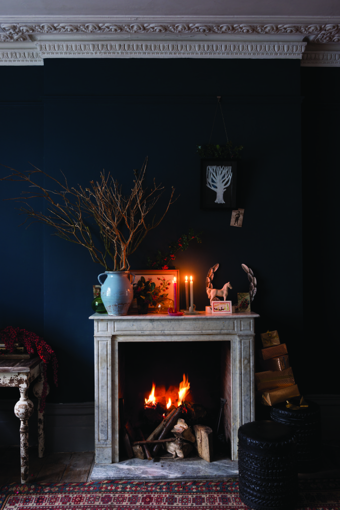 Hague Blue Festive Fireplace