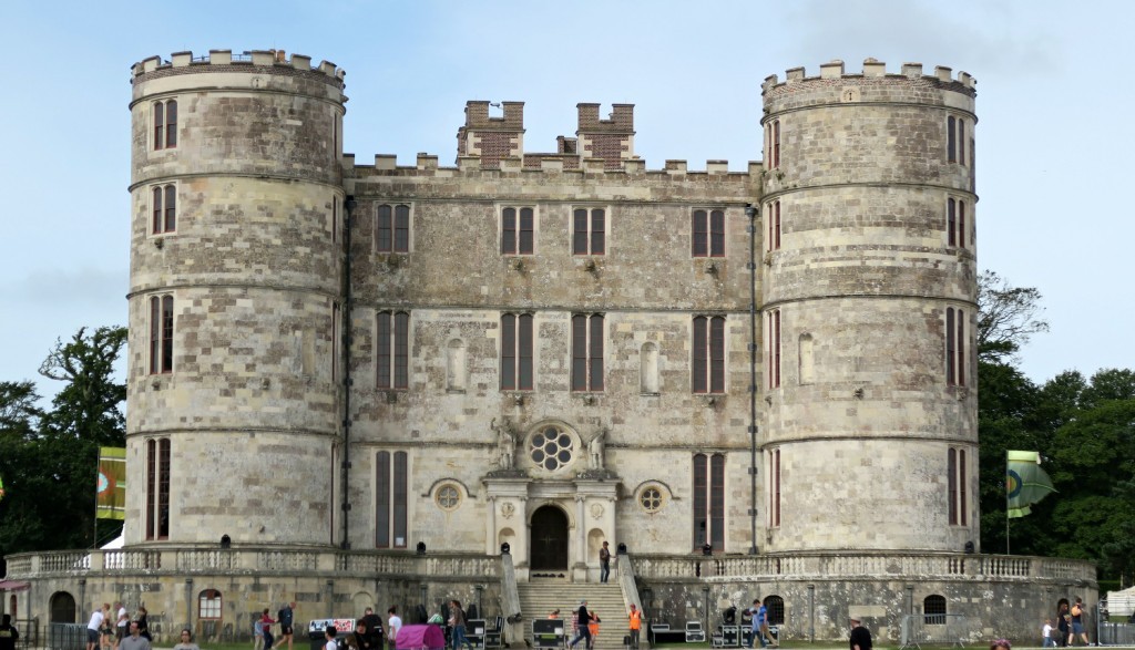 camp-bestival-castle