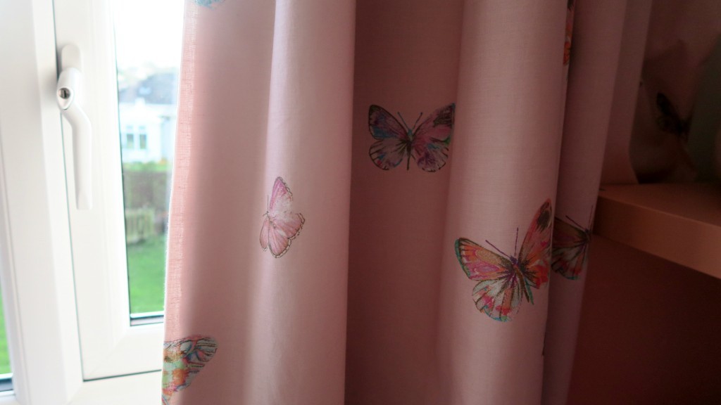 girls-bedroom-pink-blue-5